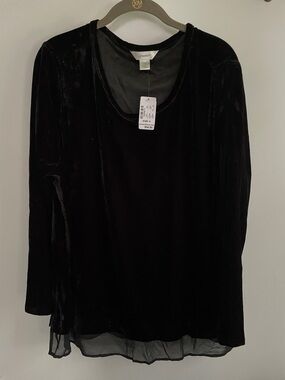Black Velvet Long-Sleeve Scoop Neck Top